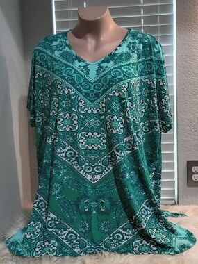 Avenue Women’s 4X Generous fit Kimono Style Top
